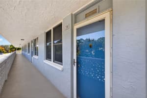 4880 Locust St Ne #330, ST PETERSBURG