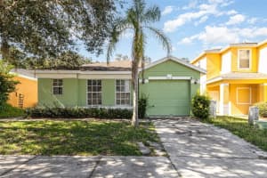 1111 Royal Ridge Dr, DAVENPORT