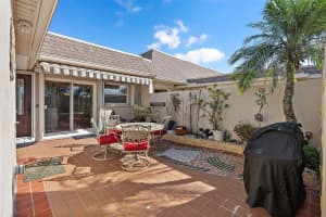 325 Boca Ciega Point Blvd, ST PETERSBURG