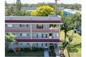 2073 Denmark St #apt 59, CLEARWATER