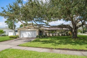 2132 Sandpiper Dr, CLEARWATER