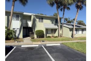 559 B Fairways Cir, OCALA