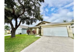 1625 Portsmouth Lake Dr, BRANDON