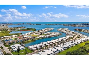 1 Boca Ciega Point Blvd #213, ST PETERSBURG 1 Boca Ciega Point Blvd #213, ST PETERSBURG