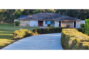 1804 E Wheeler Rd, SEFFNER