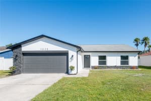 1428 Foxboro Dr, BRANDON