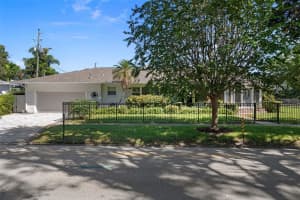 105 17th Ave Ne, ST PETERSBURG