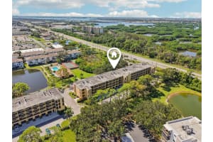 5849 Park St N #202, ST PETERSBURG