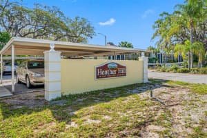 821 Deleon Ct #103, DUNEDIN