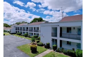 2060 Marilyn St #211, CLEARWATER