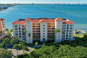 4850 Osprey Dr S #105, ST PETERSBURG