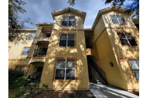 5608 Pinnacle Heights Cir #302, TAMPA