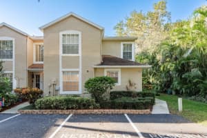 4671 Tudor Ln, PALM HARBOR