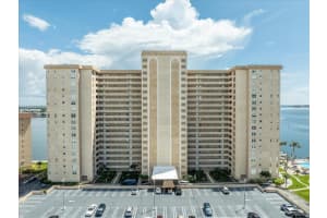 5200 Brittany Dr S #303, ST PETERSBURG