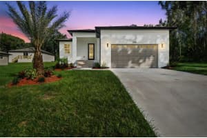 300 N Lemon Ave, BROOKSVILLE 300 N Lemon Ave, BROOKSVILLE