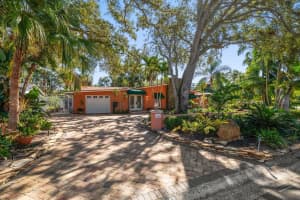 3033 82nd Way N, ST PETERSBURG