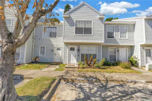 6710 121st Ave #8, LARGO