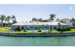 4913 58th Ave S, ST PETERSBURG