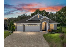 8152 Lake James Dr, LAKELAND