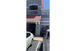 18001 Richmond Place Dr #517, TAMPA