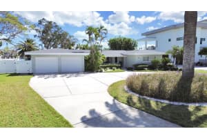 339 Bath Club Blvd S, NORTH REDINGTON BEACH 339 Bath Club Blvd S, NORTH REDINGTON BEACH