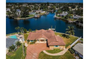 4295 13th Ln Ne, ST PETERSBURG