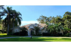 5 Pine Forest Ln, HAINES CITY