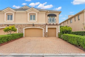 657 Saxony Blvd, ST PETERSBURG