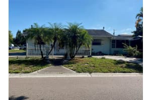 695 41st St N, ST PETERSBURG 695 41st St N, ST PETERSBURG