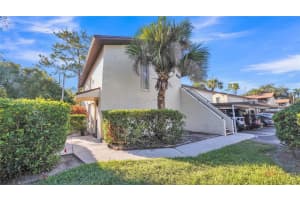 501 E Bay Dr #704, LARGO