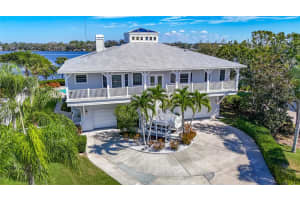 1508 Riverside Dr, TARPON SPRINGS