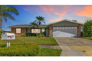 2071 Butternut Cir E, CLEARWATER