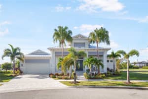 718 Pinckney Dr, APOLLO BEACH