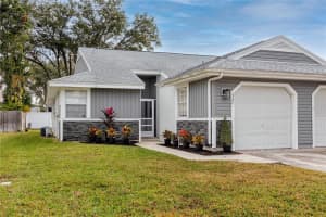 327 Phlox Dr, PALM HARBOR