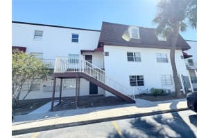 9005 Tudor Dr #h105, TAMPA