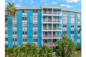 3315 58th Ave S #208, ST PETERSBURG