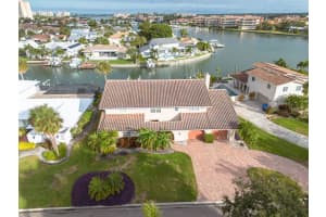 4927 62nd Ave S, ST PETERSBURG