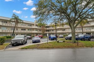 2379 Finlandia Ln #21, CLEARWATER
