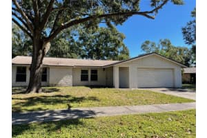 36 Valencia Cir, SAFETY HARBOR