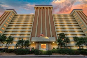 4550 Cove Cir #305, ST PETERSBURG