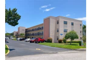 5971 Terrace Park Dr N #102, ST PETERSBURG