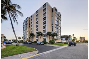 800 S Gulfview Blvd #806, CLEARWATER BEACH