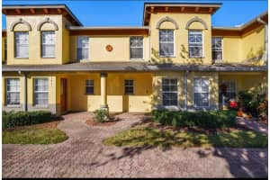 3869 Island Way, ST PETERSBURG