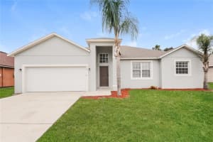 710 Paris Dr, KISSIMMEE