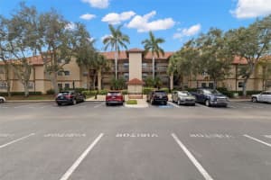 2400 Feather Sound Dr #636, CLEARWATER