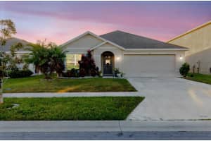 7771 Davie Ray Dr, ZEPHYRHILLS