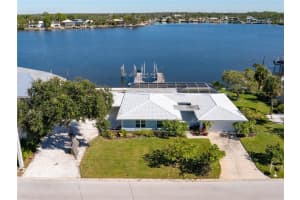 5027 Waterside Dr, PORT RICHEY