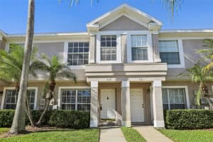 729 Kensington Lake Cir, BRANDON