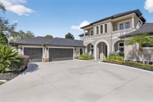 121 Falling Water Dr, BRANDON