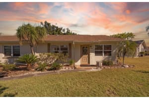 2205 Grenadier Dr, SUN CITY CENTER